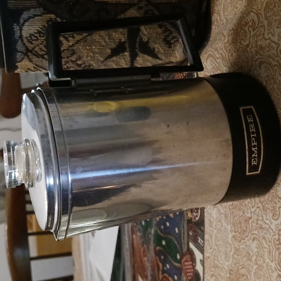 Antique Electric travel coffee percolator with 2 small mugs - Picture 7 of 15